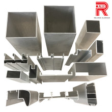 Profil d&#39;extrusion d&#39;aluminium / aluminium pour porte de fenêtre OEM (RAL-208)